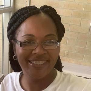 Meet your Posher, Dionna